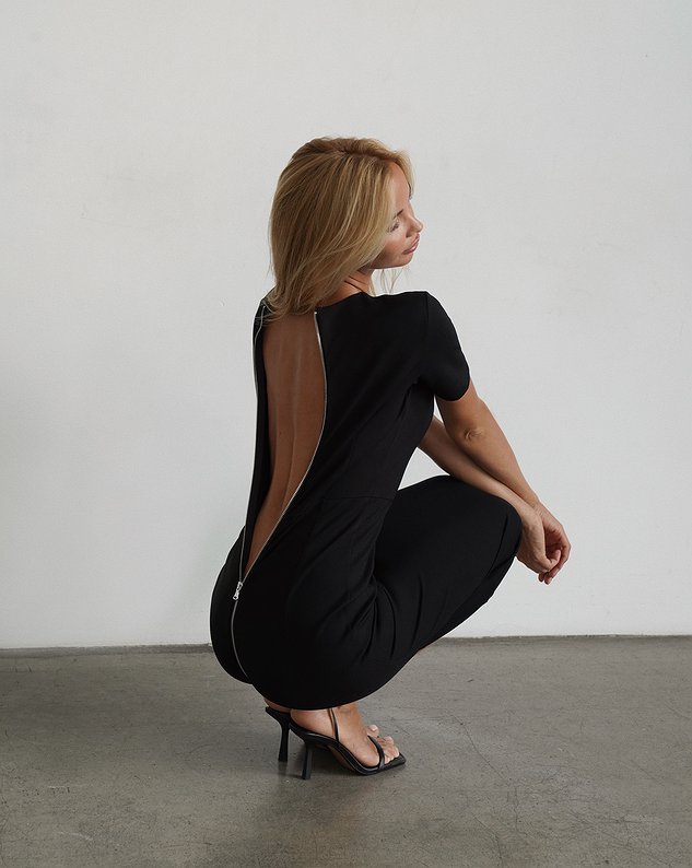 
                    Dress 330
                  