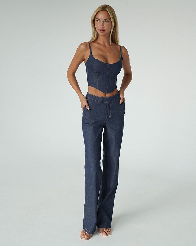 
                    Брюки деним
                  