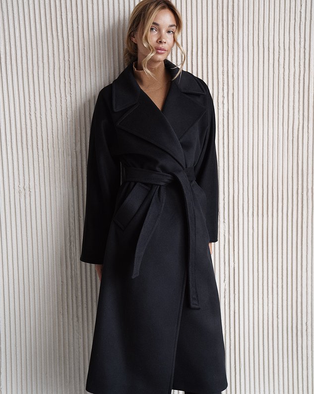 
                    Coat "Paola"
                  