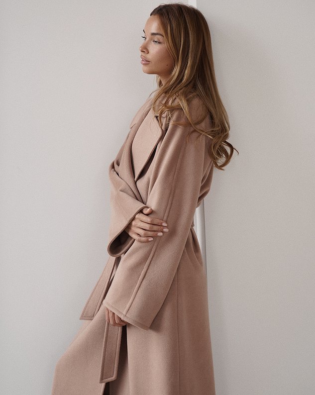
                    Coat "Paola"
                  